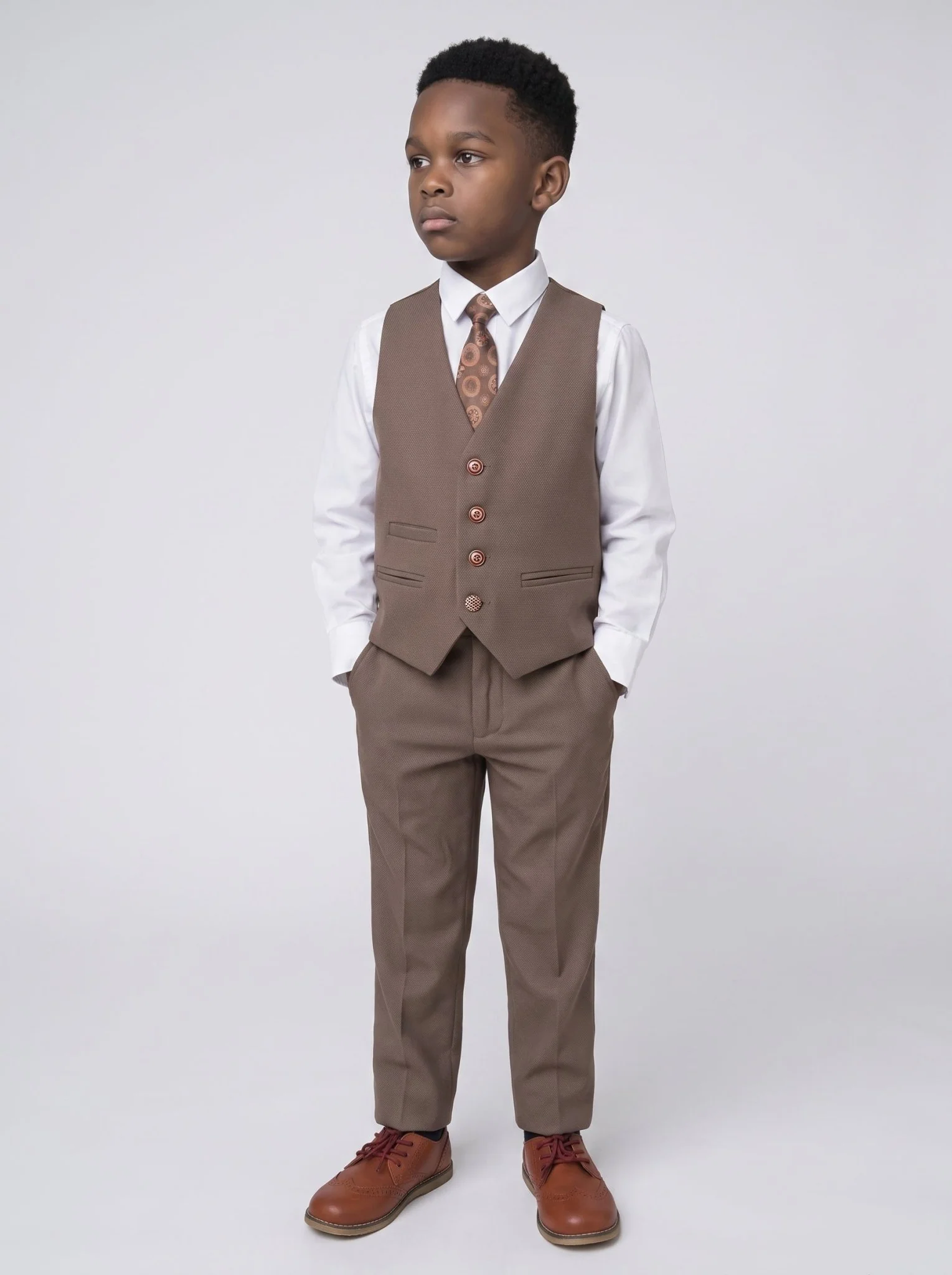 HM5 - Tan Tailored Three Piece Suit - Image 4