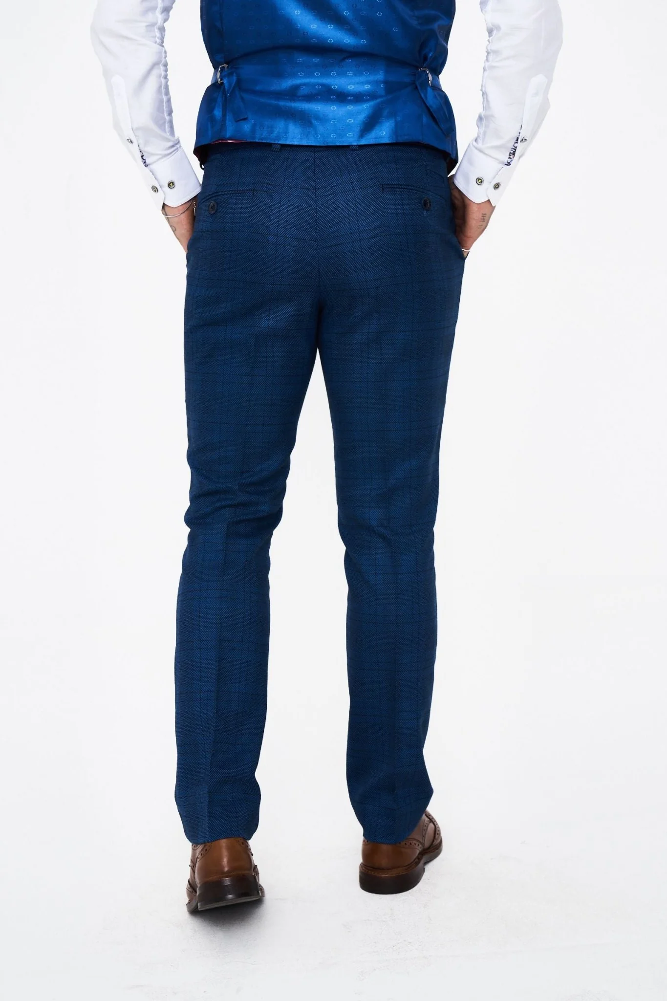 Marc Darcy Jerry Blue check Three Piece Suit - Image 8