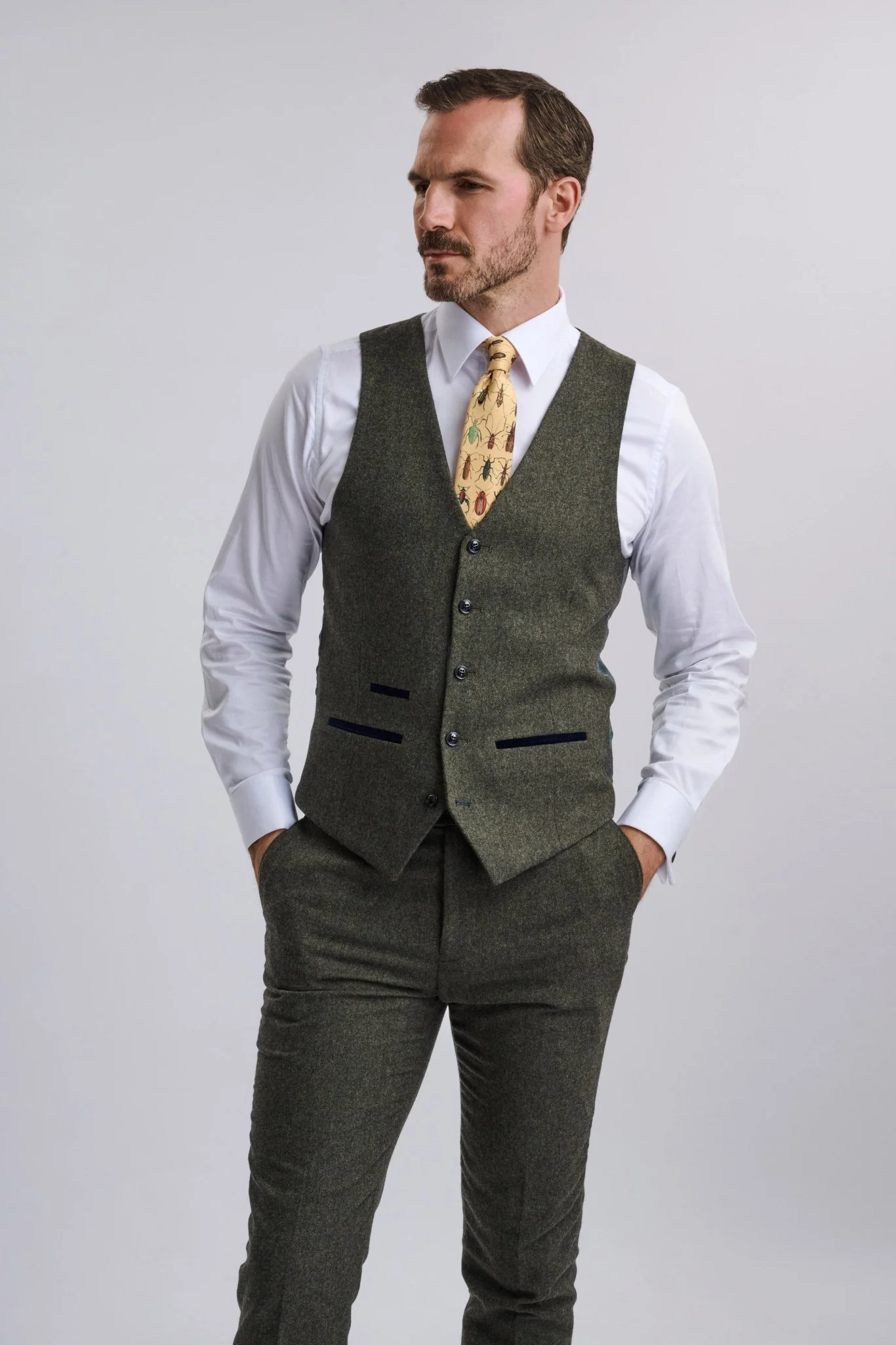 Oscar Green Tweed Three Piece Suit - Image 2